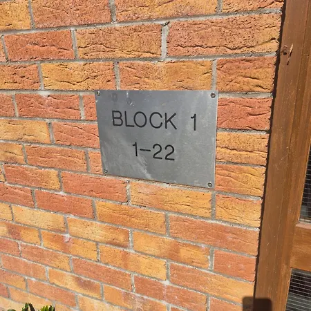 Rum i privatbostad Double Beside Tramline